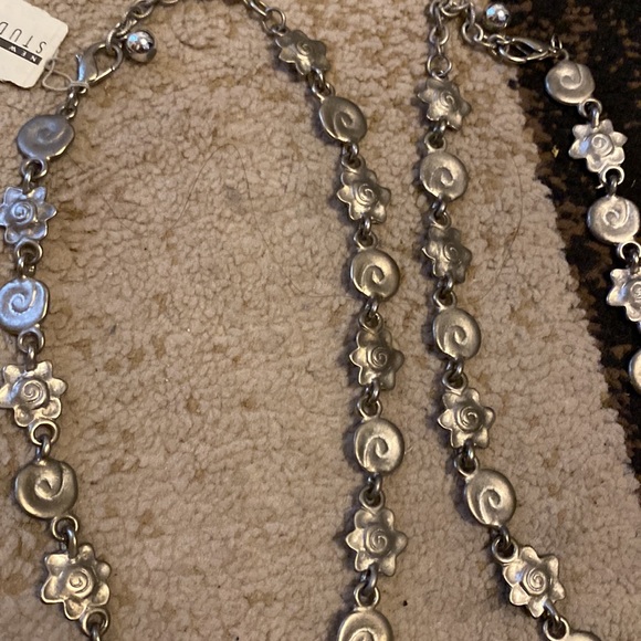 Necklaces - Picture 2 of 3